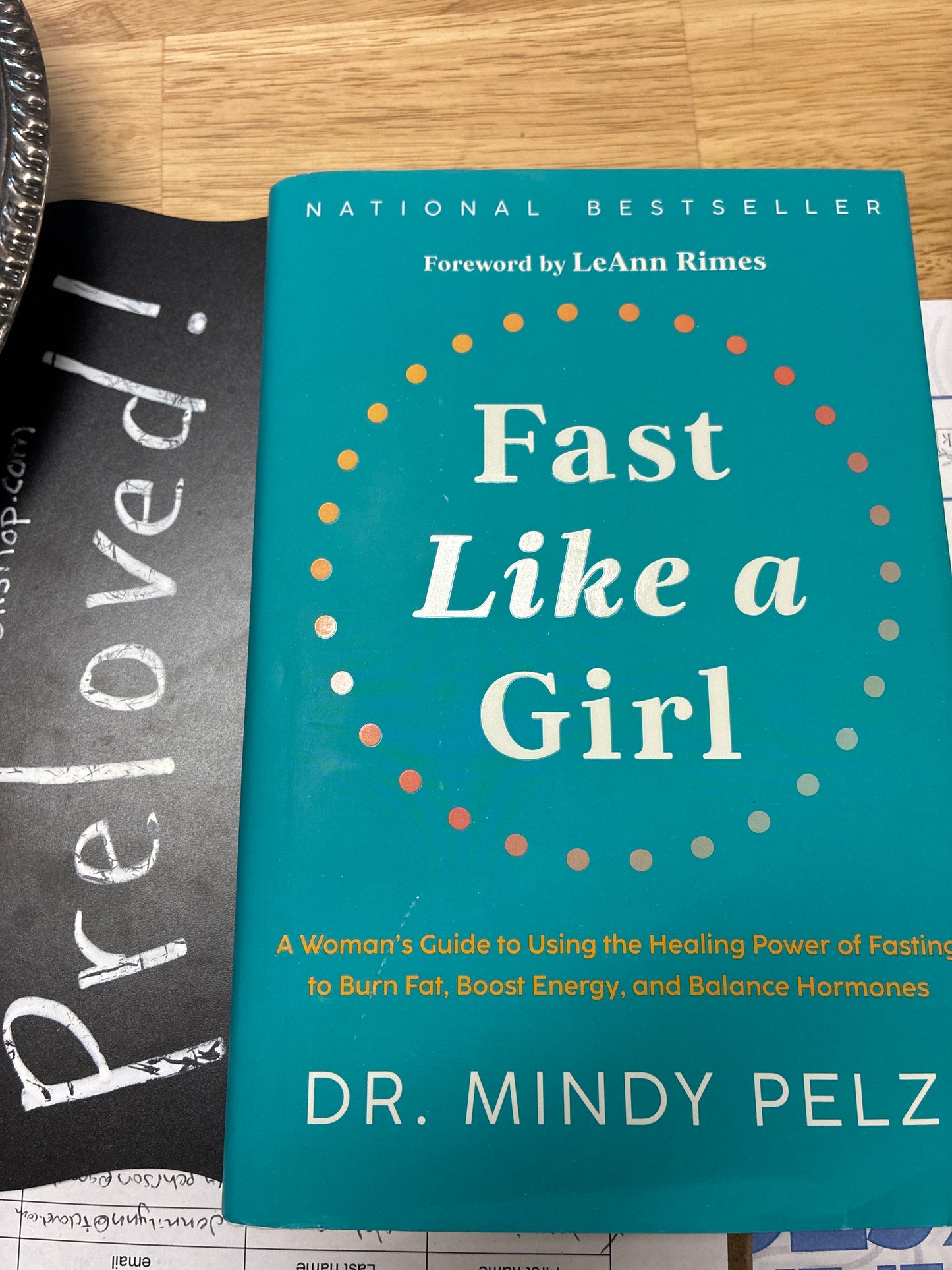 Preloved: Fast Like a Girl: A Woman's Guide to Using the Healing Power of Fasting to Burn Fat, Boost Energy, and Balance Hormones (Copy)