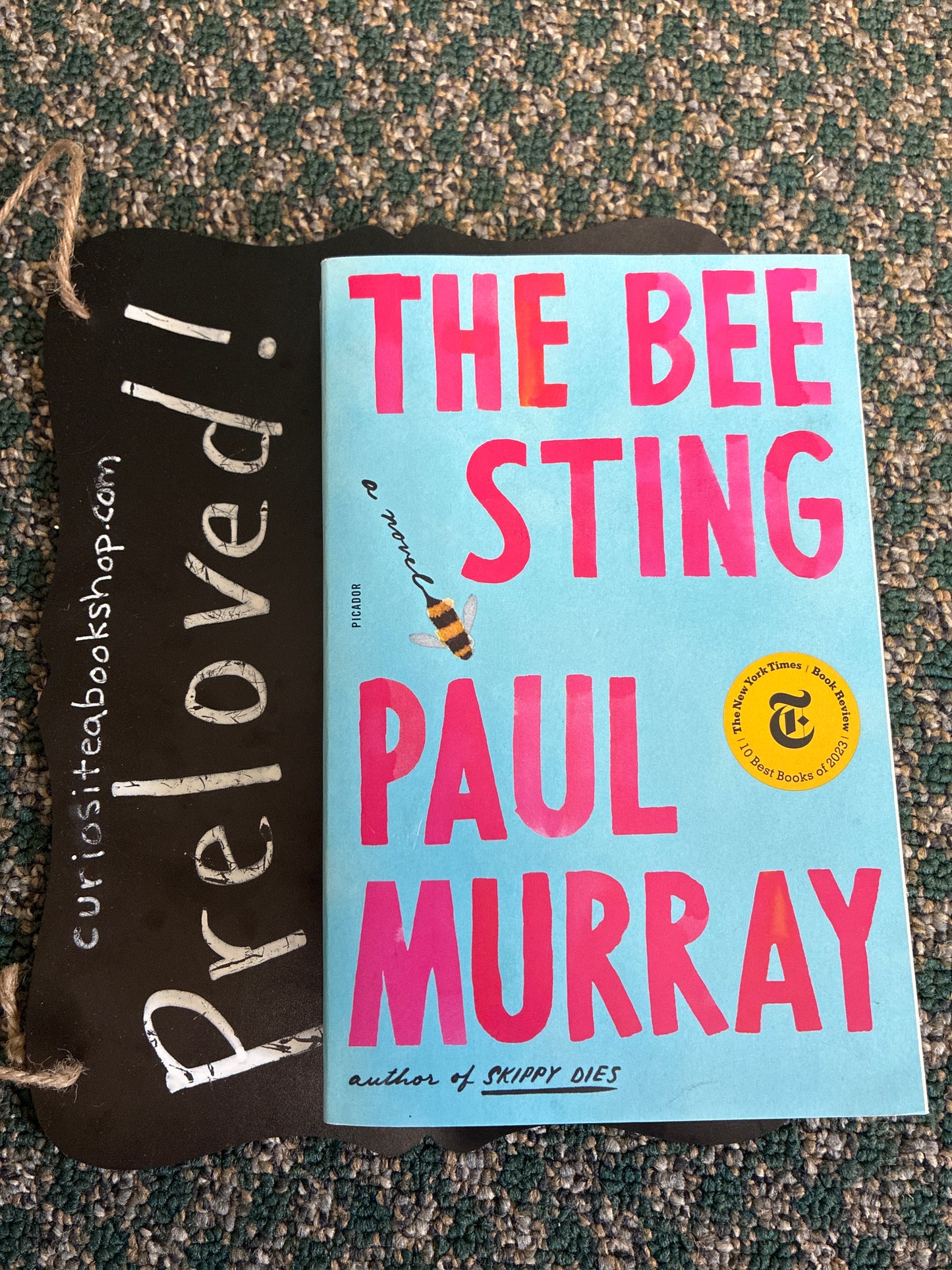 Preloved: The Bee Sting: A Novel