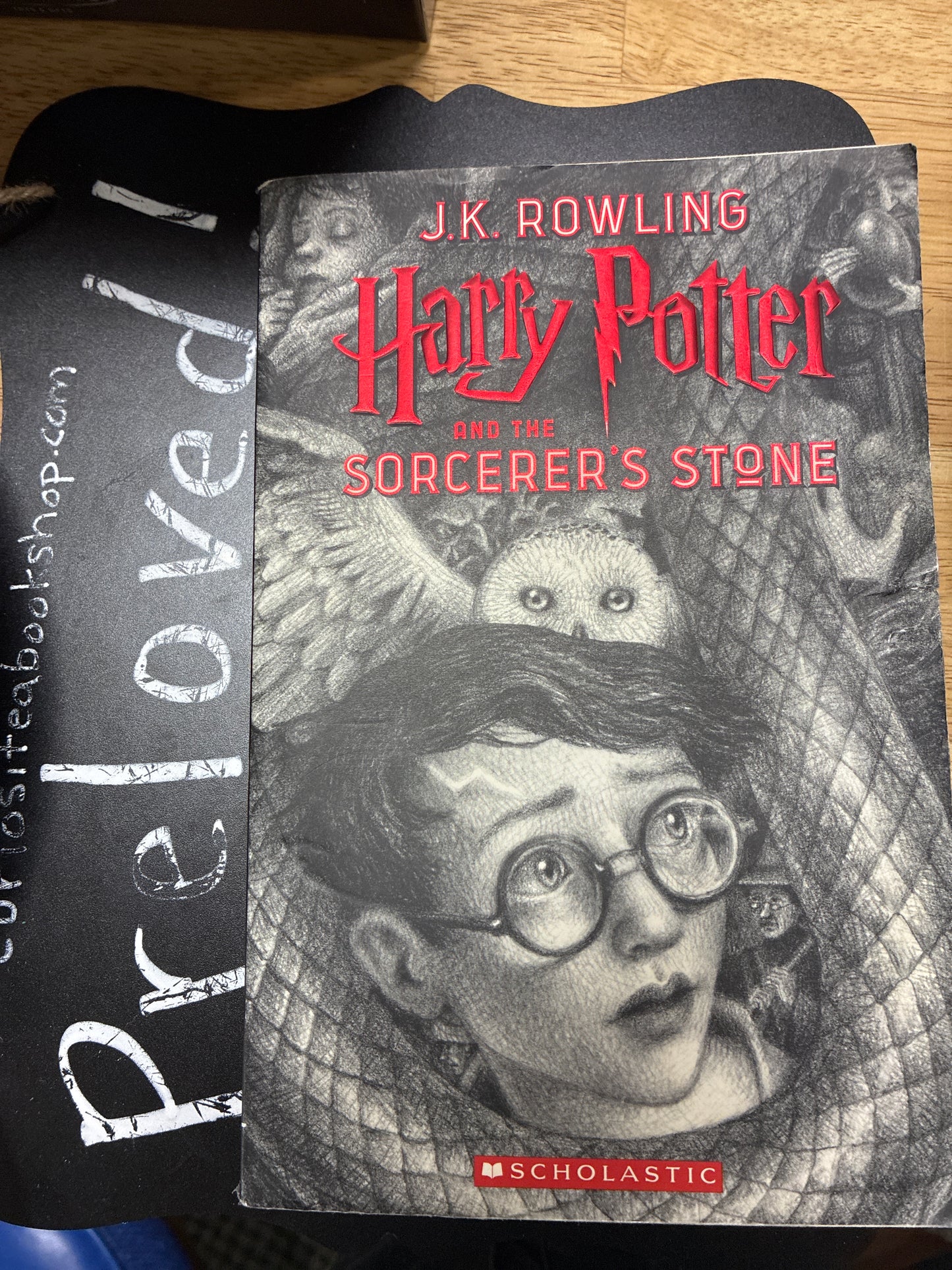 Preloved: Harry Potter and the Sorcerer's Stone (Harry Potter, Book 1) (1)