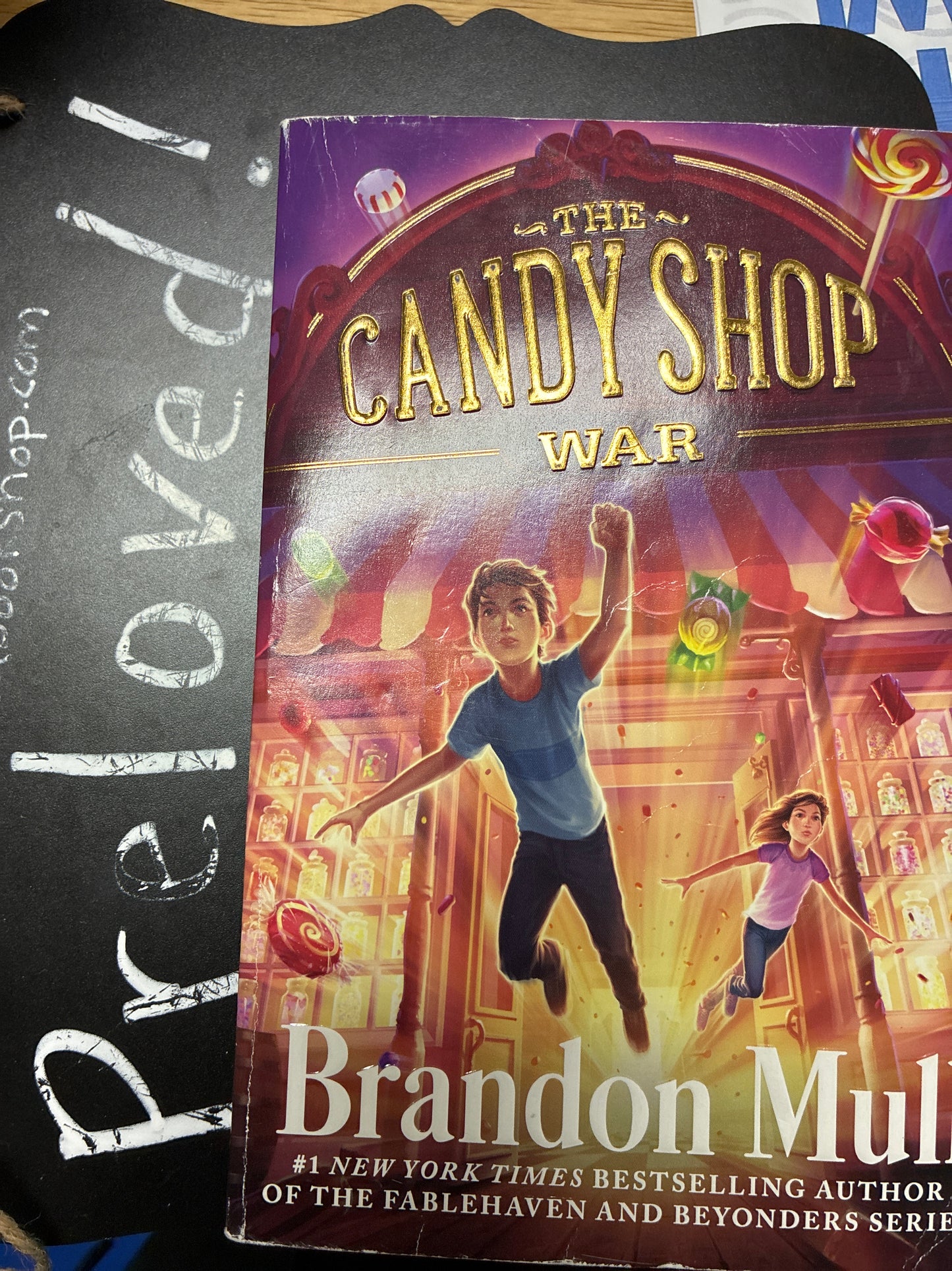 Preloved: The Candy Shop War (1)