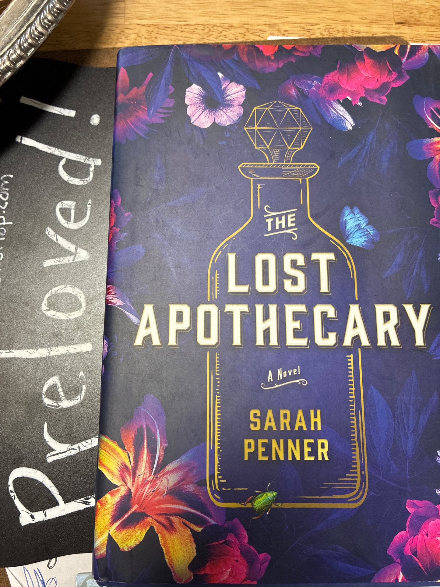 The Lost Apothecary: A Novel