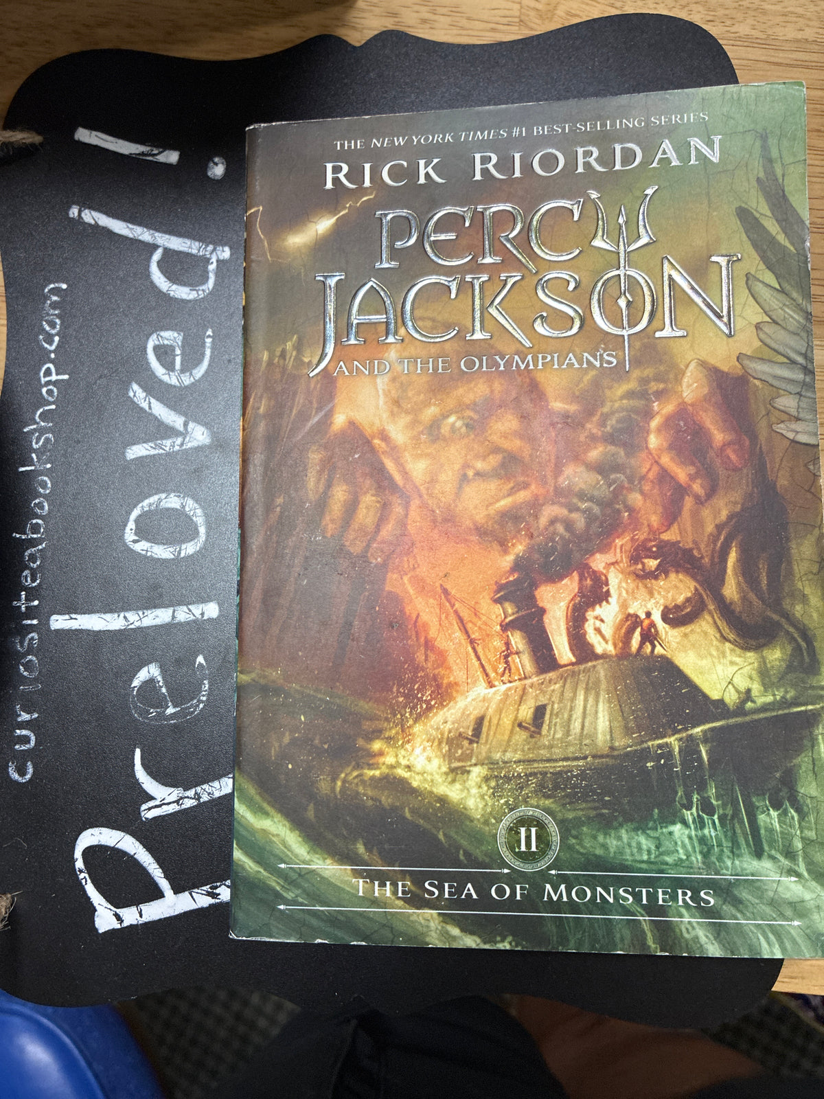 Preloved: The Sea of Monsters (Percy Jackson and the Olympians, Book 2)