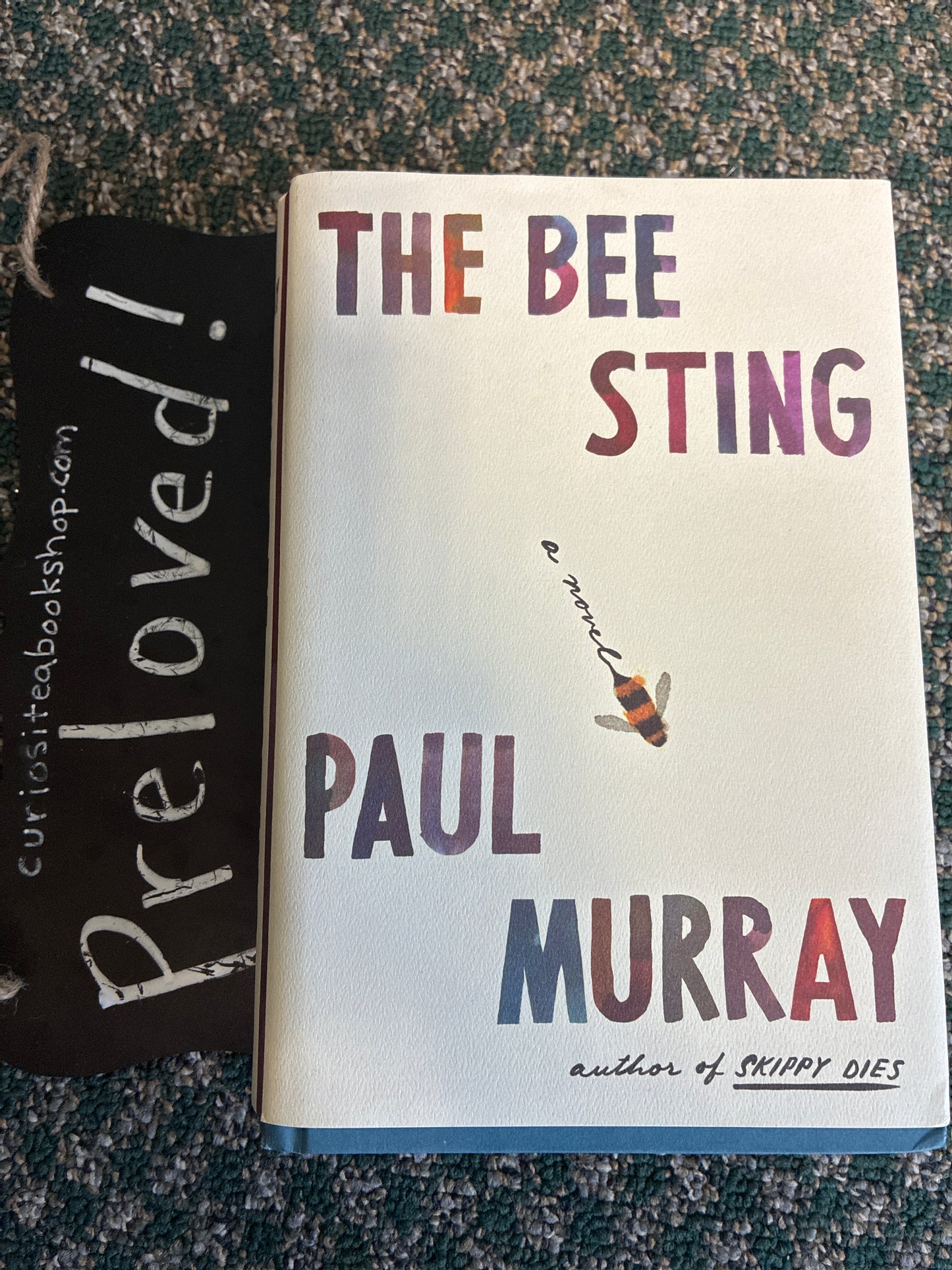 Preloved: The Bee Sting: A Novel