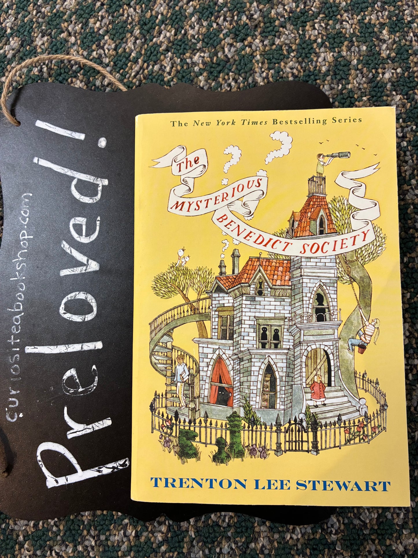Preloved: The Mysterious Benedict Society (The Mysterious Benedict Society, 1)