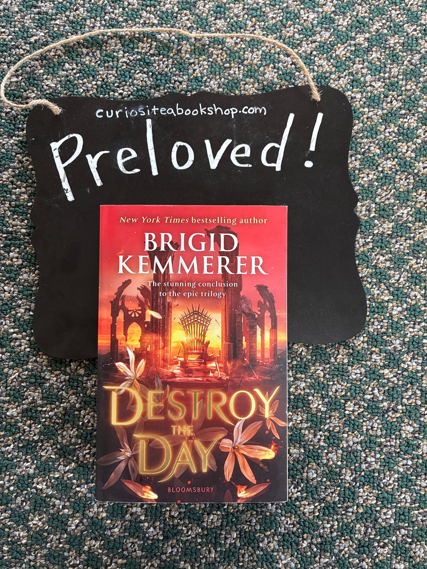 Preloved: Destroy the day