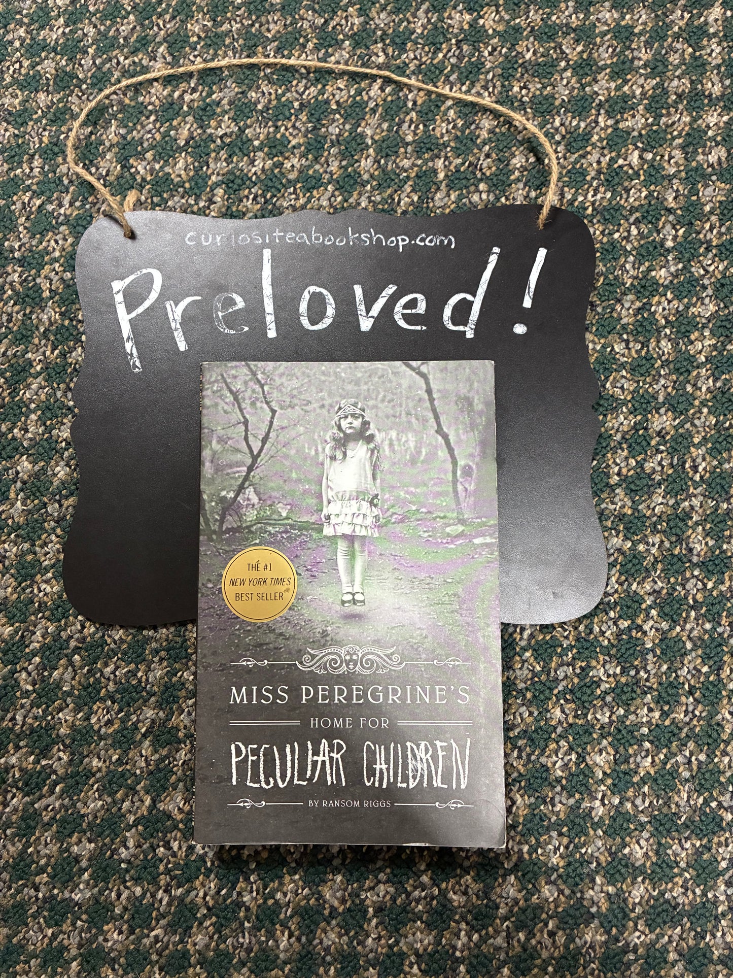 Preloved: Miss Peregrine's Home for Peculiar Children (Miss Peregrine's Peculiar Children)