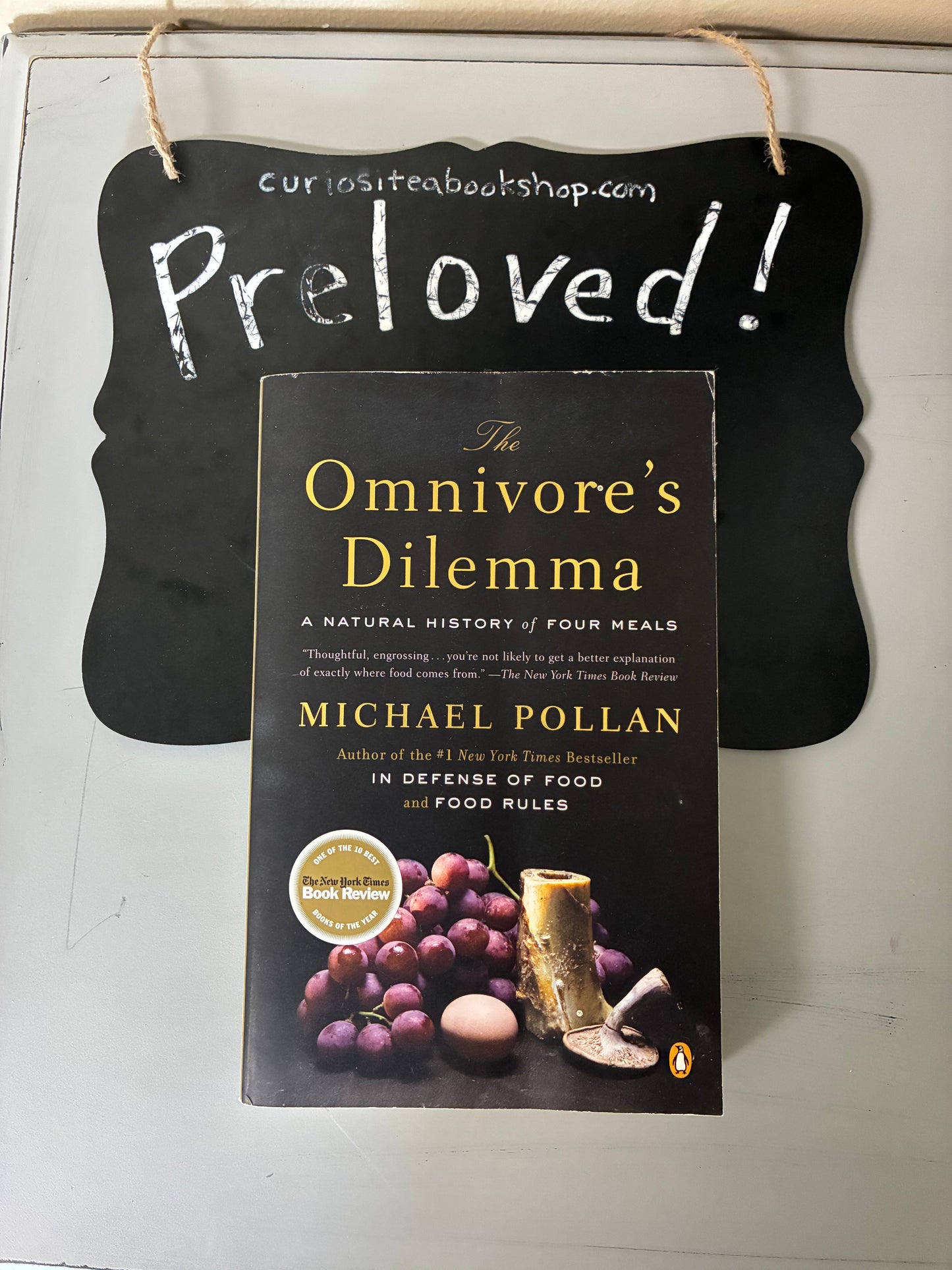 Preloved: The Omnivore's Dilemma: A Natural History of Four Meals