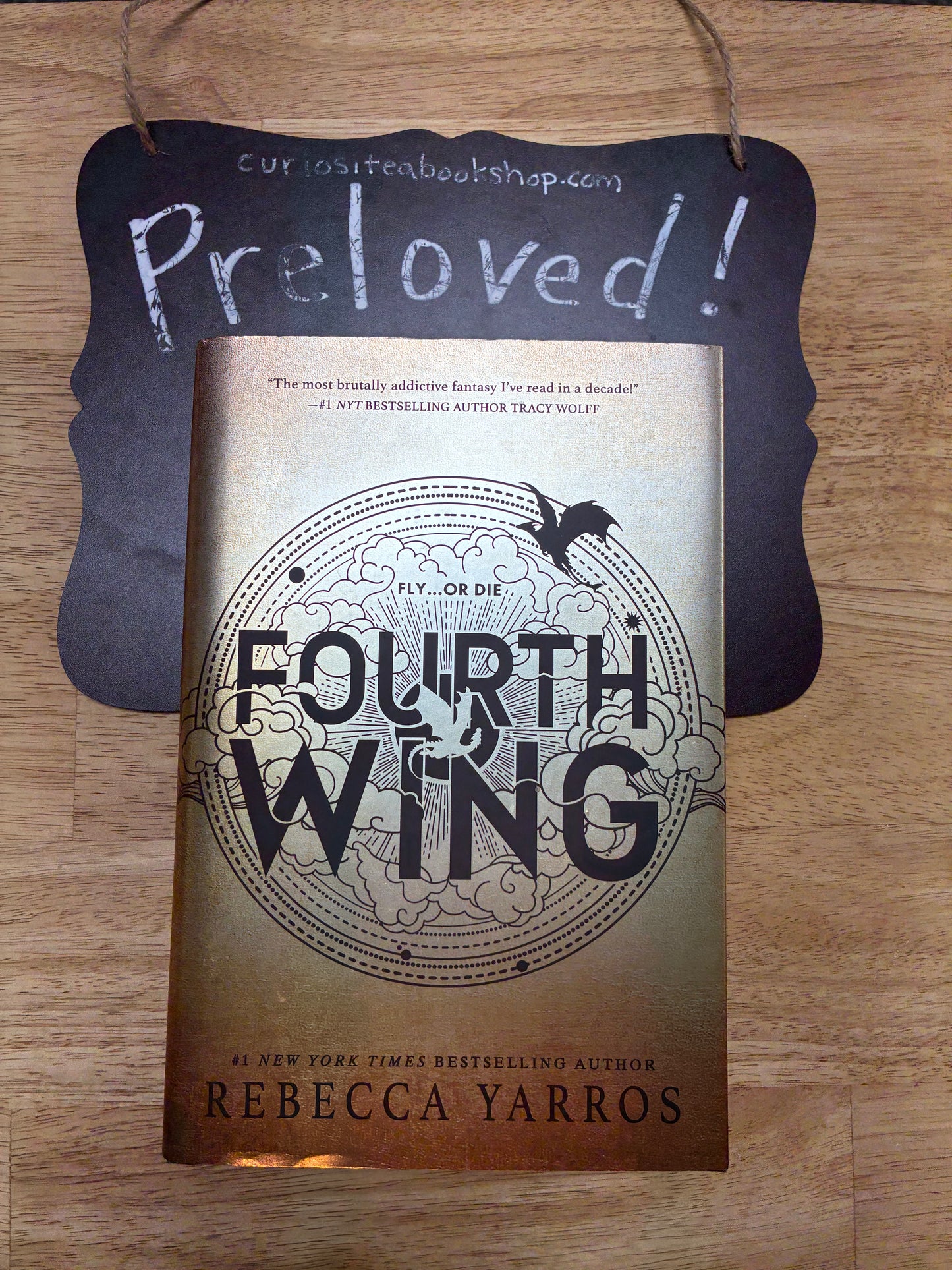 Preloved: Fourth Wing (Standard Edition) (The Empyrean, 1)